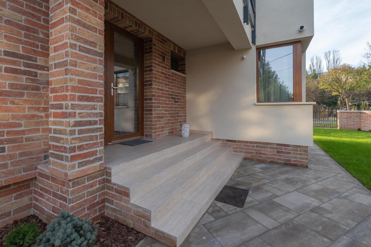 Hidfo Apartman-Nyugalom Szigetei Gyula Exterior foto
