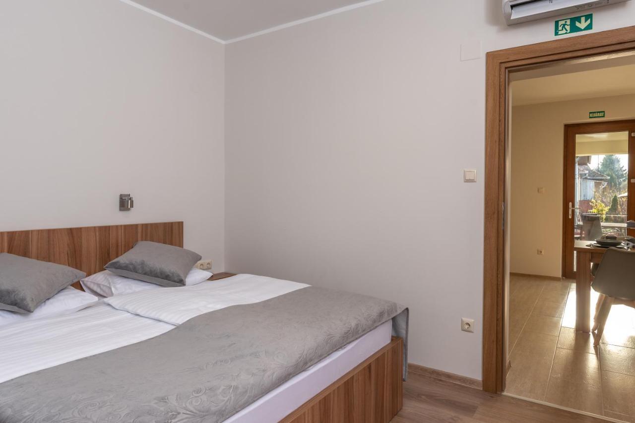 Hidfo Apartman-Nyugalom Szigetei Gyula Exterior foto