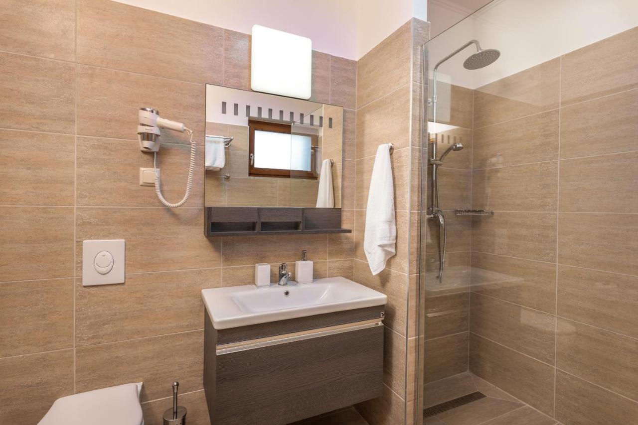 Hidfo Apartman-Nyugalom Szigetei Gyula Exterior foto