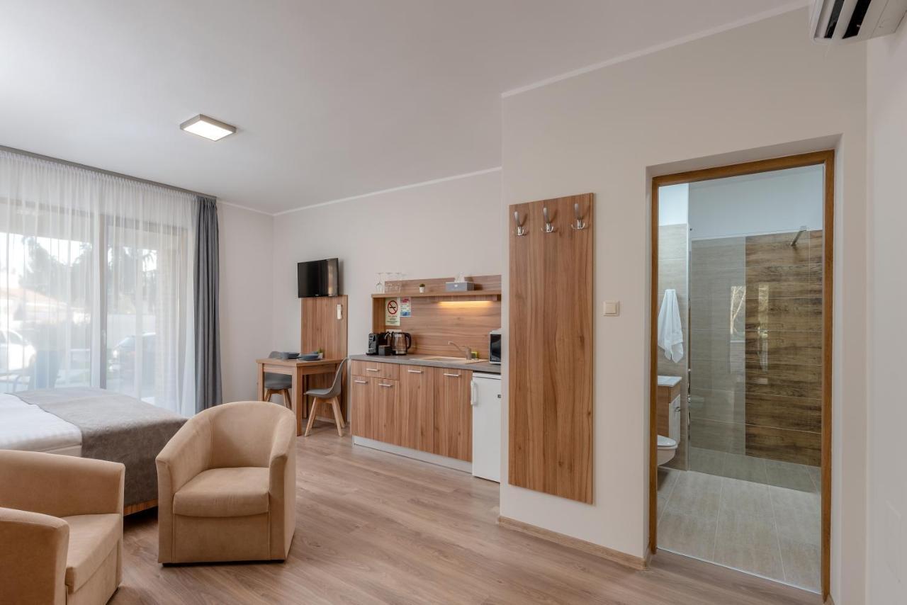 Hidfo Apartman-Nyugalom Szigetei Gyula Exterior foto
