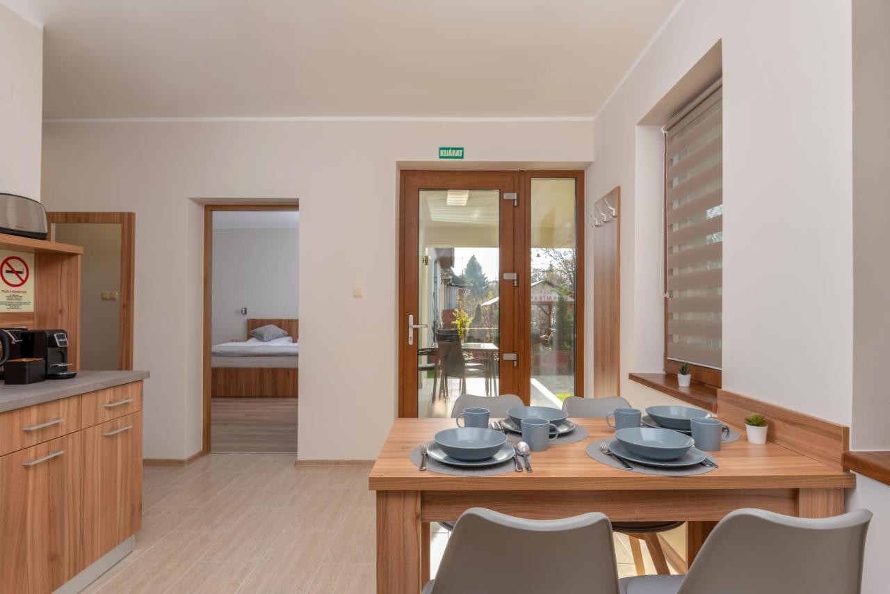 Hidfo Apartman-Nyugalom Szigetei Gyula Exterior foto