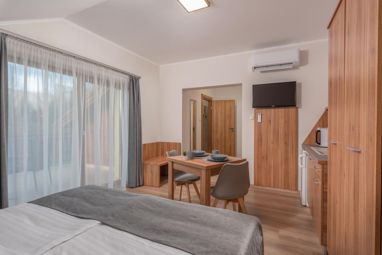 Hidfo Apartman-Nyugalom Szigetei Gyula Exterior foto