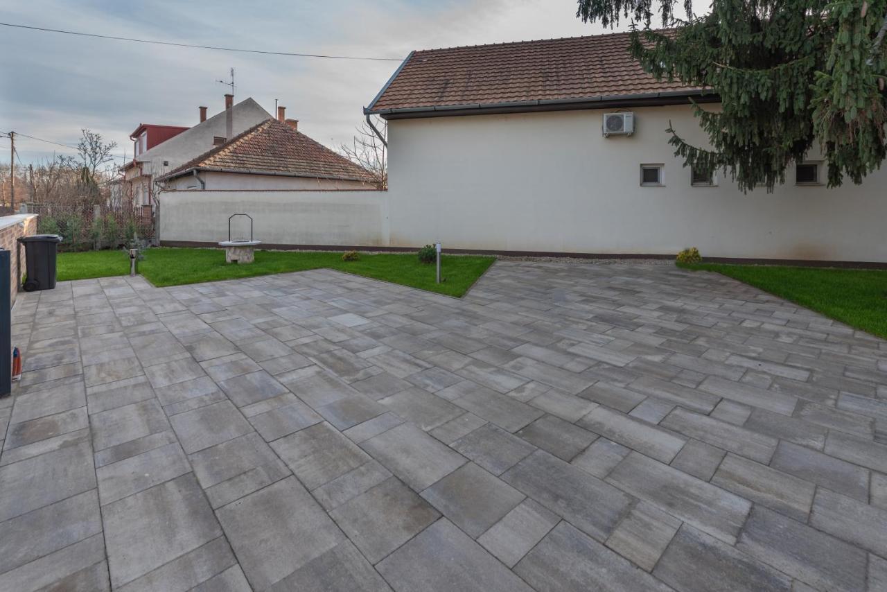 Hidfo Apartman-Nyugalom Szigetei Gyula Exterior foto